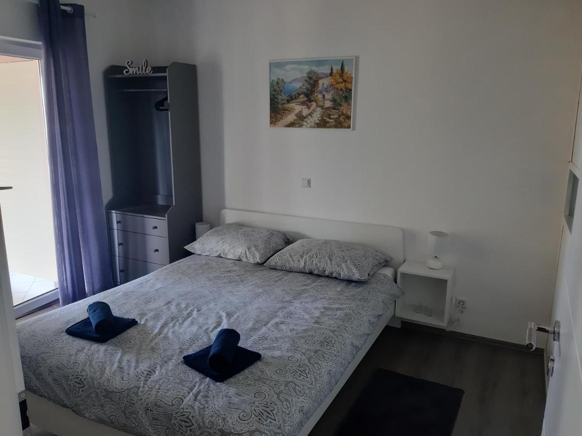 Natasa Apartments Krk Vrh  Eksteriør billede